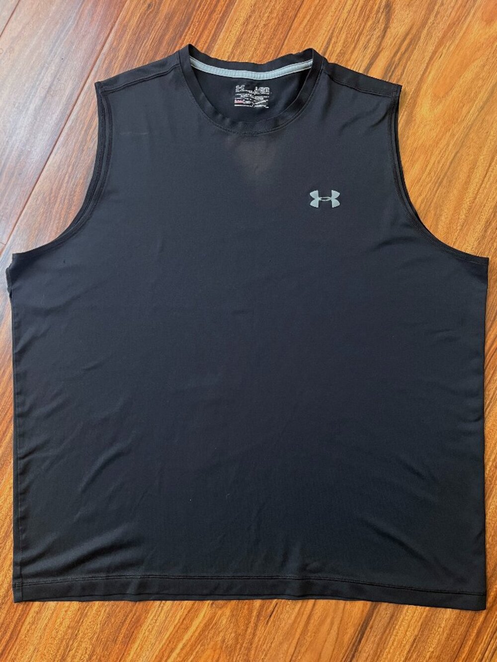 Under Armour HeatGear Loose Fit Black Tank XL